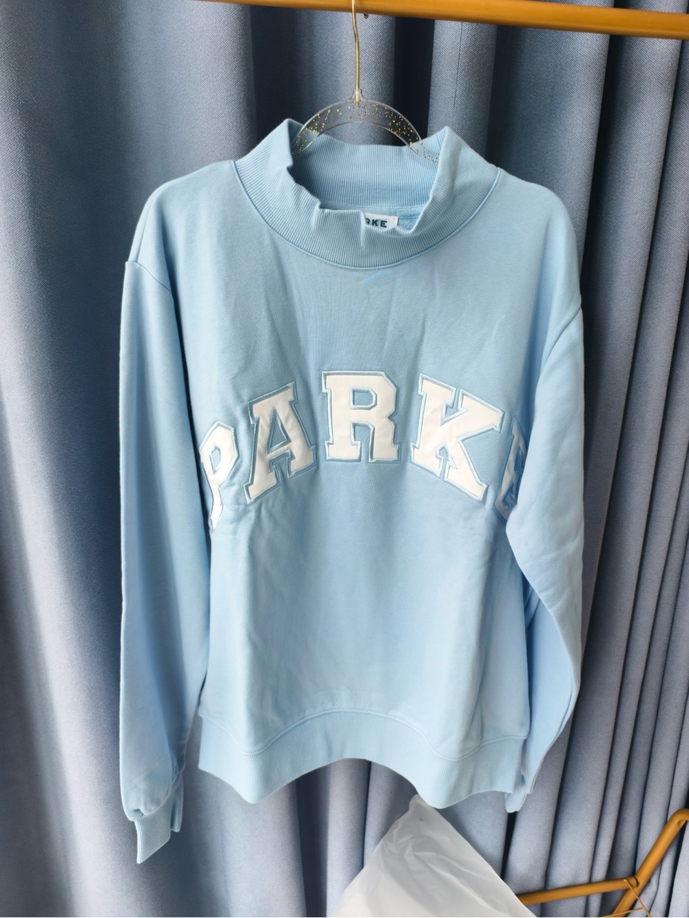 Women's Light Blue PARKE Pullover Sweatshirt - Casual Crewneck